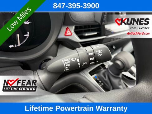 Used 2025 Toyota Sienna LE image 41