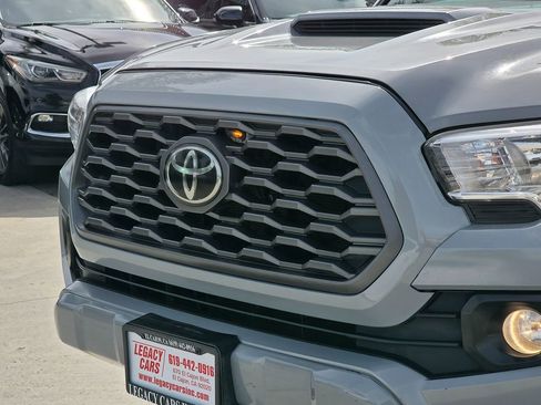 Used 2021 Toyota Tacoma TRD Sport w/ Technology Package image 9