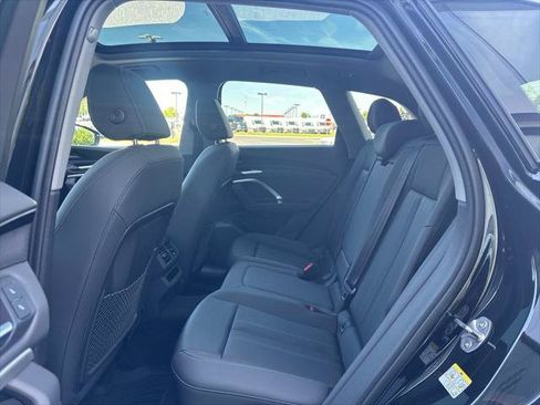Used 2025 Audi Q5 Premium Plus w/ Premium Plus AWD/4WD image 29