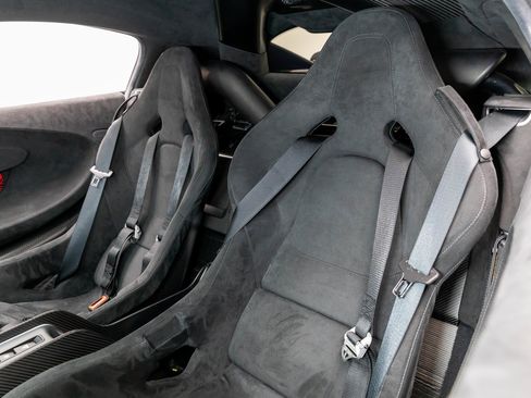 Used 2020 McLaren 620R image 11