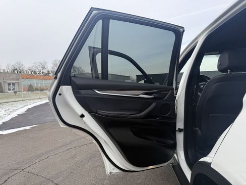 Used 2018 BMW X5 xDrive35i image 19