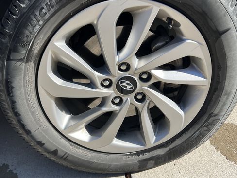 Used 2017 Hyundai Tucson SE image 12