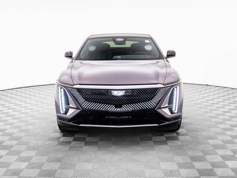 New 2026 Cadillac Lyriq Luxury image 9