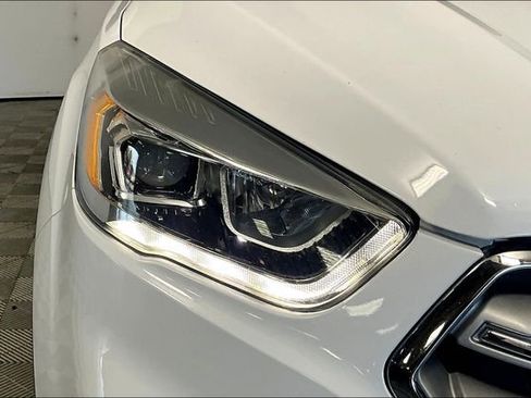 Used 2019 Ford Escape SEL image 28