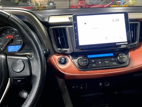 Used 2015 Toyota RAV4 Limited image 7