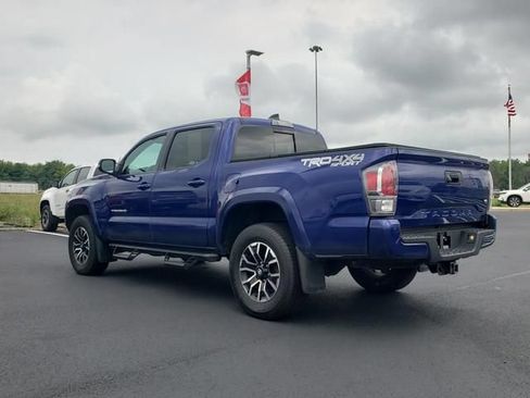 Used 2023 Toyota Tacoma TRD Sport AWD/4WD image 8