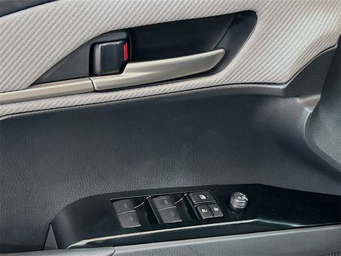 New 2026 Toyota Camry SE image 18