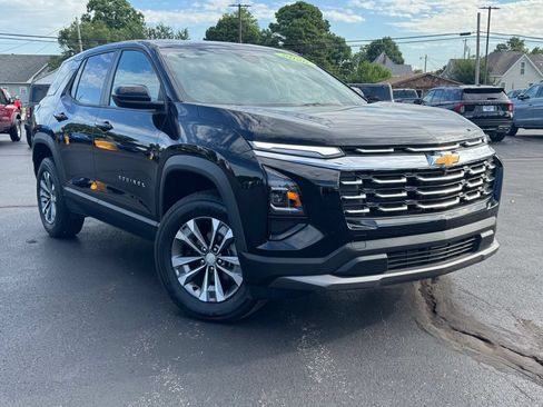 Used 2026 Chevrolet Equinox LT FWD image 1