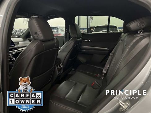 Used 2024 Cadillac XT4 Premium Luxury image 27