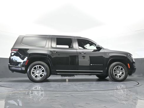 Used 2023 Jeep Wagoneer 4WD image 69