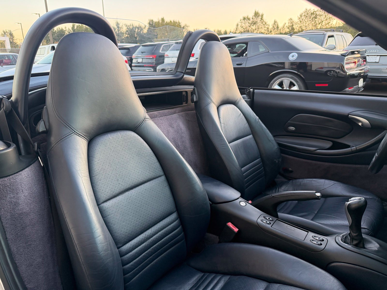 Used 2001 Porsche Boxster RWD image 17
