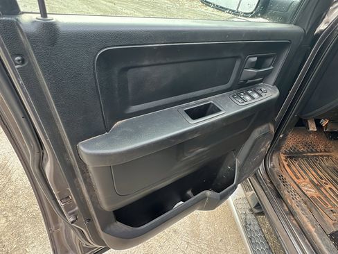 Used 2018 RAM 1500 Express w/ Express Value Package image 13