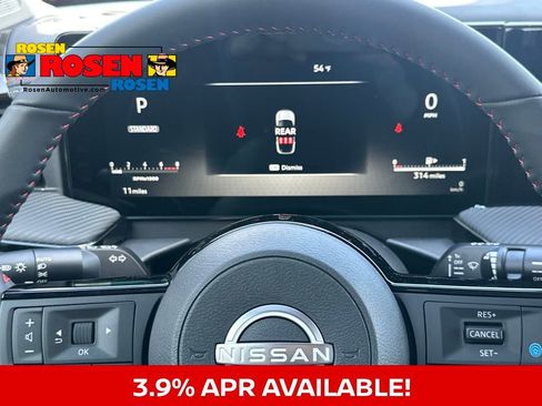 New 2025 Nissan Kicks SR image 18