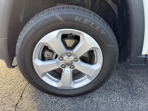 Used 2019 Jeep Compass Latitude image 20