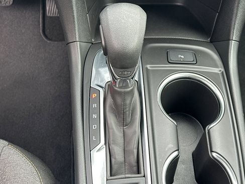 Used 2024 Chevrolet Equinox LT image 16