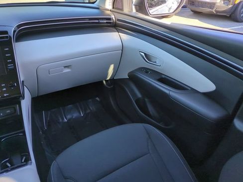 Certified 2024 Hyundai Tucson SEL FWD image 17