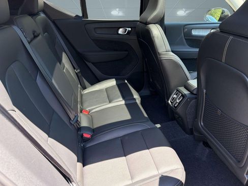 New 2026 Volvo XC40 B5 Core w/ Climate Package AWD/4WD image 29