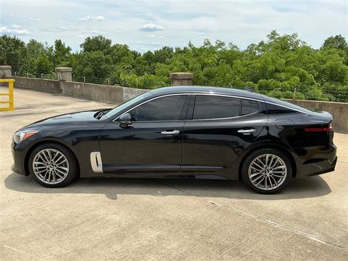 Used 2018 Kia Stinger RWD image 3