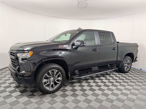 Used 2024 Chevrolet Silverado 1500 RST w/ Convenience Package II AWD/4WD image 2