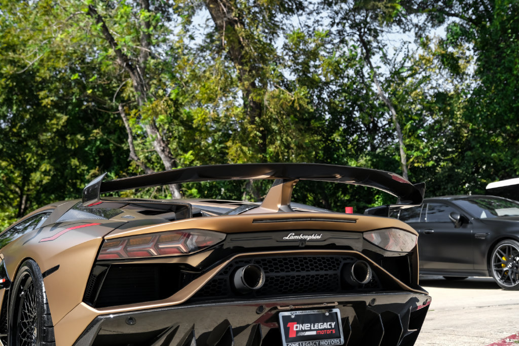 Used 2020 Lamborghini Aventador SVJ AWD/4WD image 54