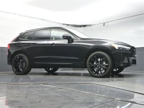 New 2026 Volvo XC60 B5 Ultra w/ Protection Package Premier image 32