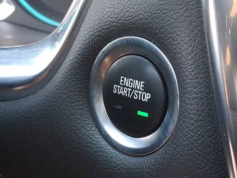 Used 2023 Chevrolet Traverse LT w/ LT Premium Package image 25