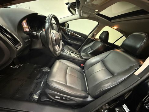 Used 2019 INFINITI Q50 Luxe w/ Essential Package (3.0T Luxe) image 17