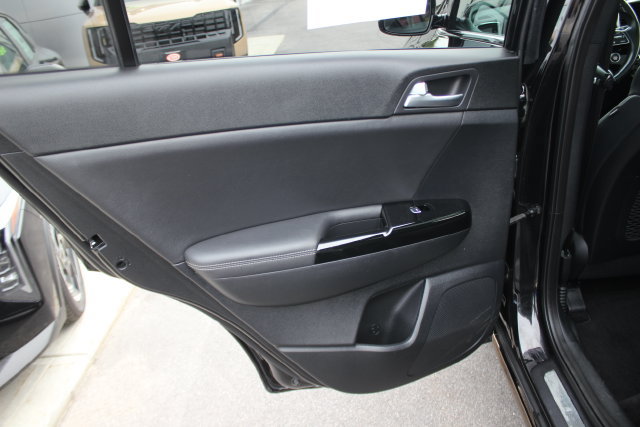 Used 2020 Kia Sportage S w/ S Premium Package AWD/4WD image 22