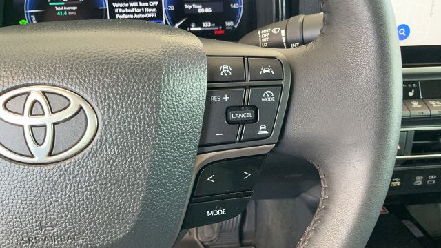 Used 2026 Toyota Camry XLE FWD image 13