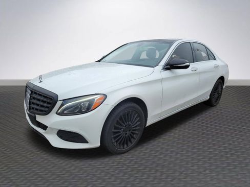 Used 2015 Mercedes-Benz C 300 4MATIC Sedan image 3