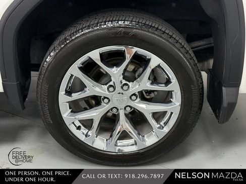 Used 2020 GMC Sierra 1500 SLT w/ SLT Premium Plus Package AWD/4WD image 12