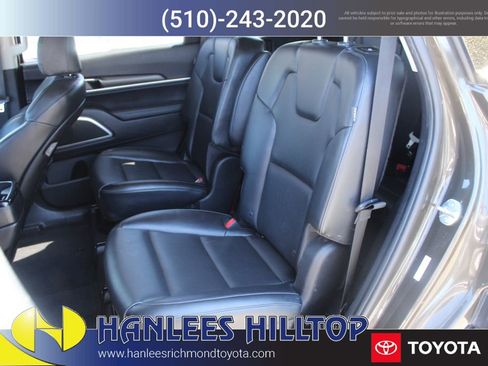 Used 2024 Kia Telluride S w/ S Sunroof Package FWD image 15