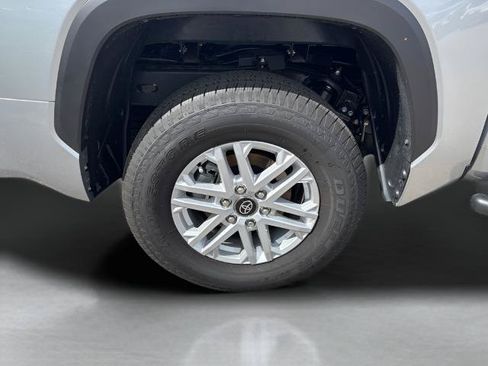 Used 2026 Toyota Tundra SR5 w/ SR5 Premium Package AWD/4WD image 23