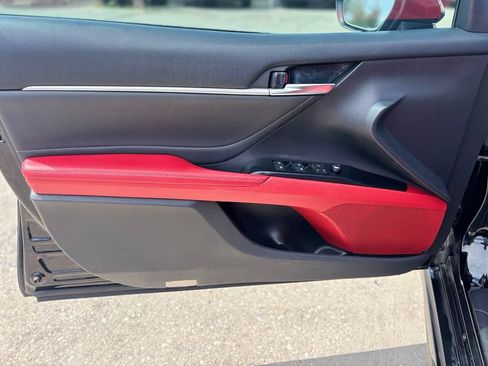 Used 2018 Toyota Camry XSE w/ Audio Package FWD image 9