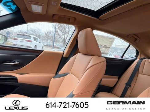 New 2025 Lexus ES 350 w/ Premium Package image 19