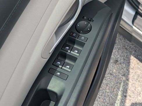 Used 2025 Hyundai Tucson SEL FWD image 14