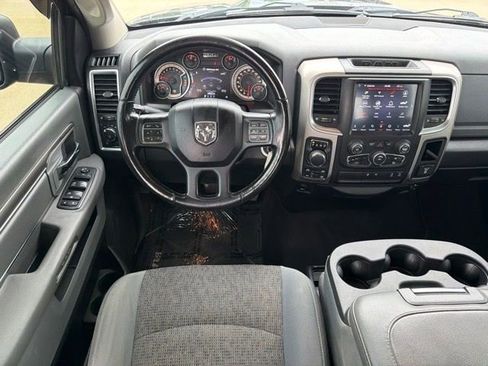 Used 2018 RAM 1500 Big Horn AWD/4WD image 9