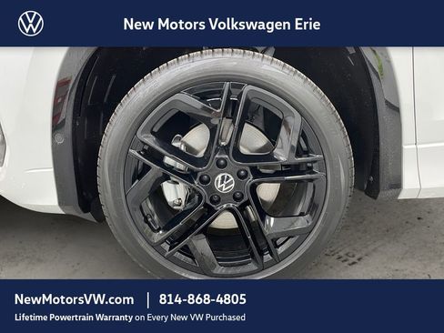 New 2026 Volkswagen Tiguan SE R-Line AWD/4WD image 12