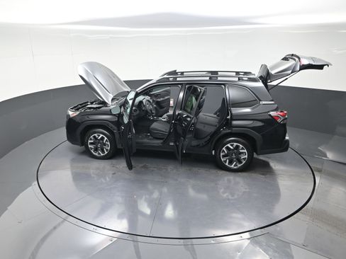 New 2026 Subaru Forester Premium image 15