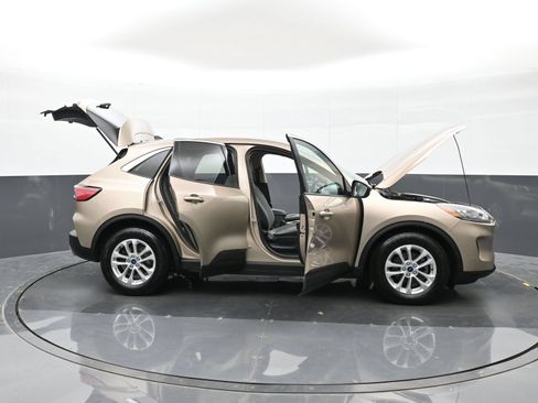Used 2020 Ford Escape SE FWD image 48