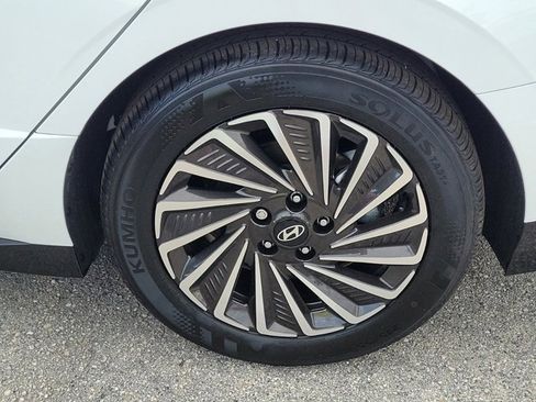 New 2025 Hyundai Sonata SEL image 8