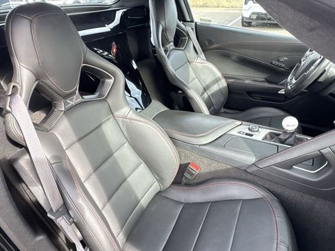 Used 2016 Chevrolet Corvette Z06 w/ 3LZ Preferred Equipment Group RWD image 29