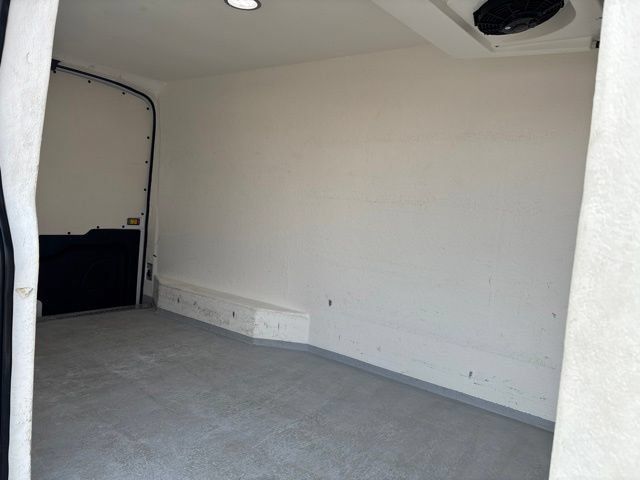 Used 2022 Ford Transit 250 Medium Roof RWD image 26