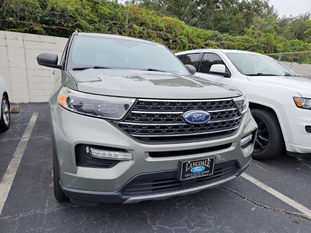 Used 2020 Ford Explorer XLT w/ Equipment Group 202A AWD/4WD image 4