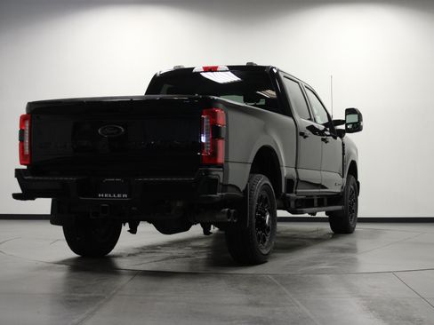 Used 2025 Ford F250 Lariat w/ Black Appearance Package AWD/4WD image 4