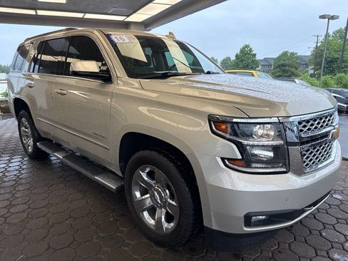 Used 2016 Chevrolet Tahoe LT w/ LT Signature Package AWD/4WD image 4