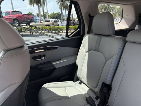Certified 2023 Honda Pilot EX-L image 13