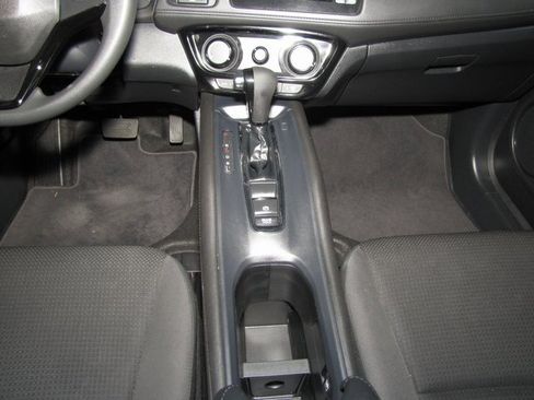 Used 2022 Honda HR-V LX image 15