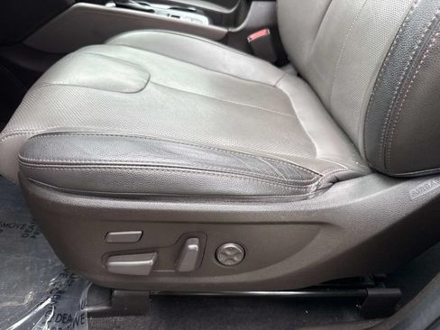 Used 2020 Hyundai Santa Fe Limited FWD image 29