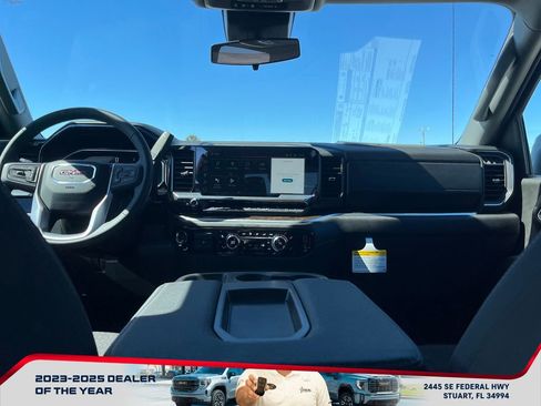 New 2026 GMC Sierra 1500 Elevation image 15